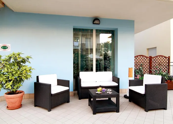 Blu Marine מלון דירות 4*